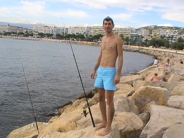 incep sa apara pesti din franta - 2013-08-25-174008-1.jpg